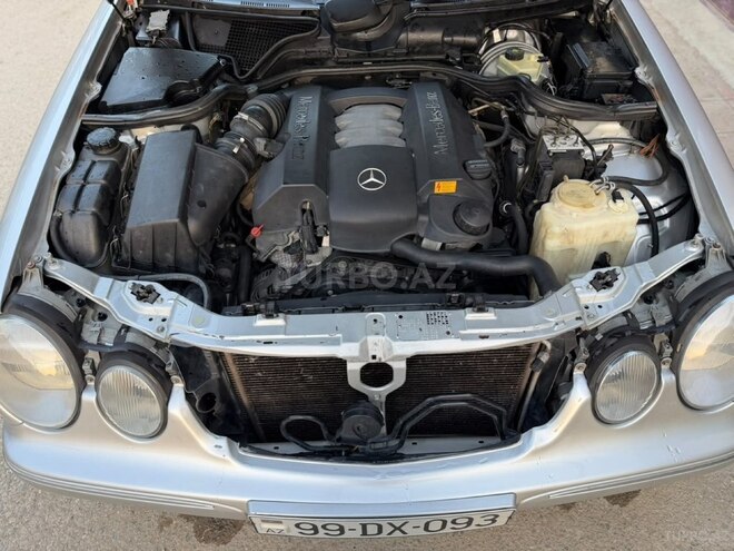 Mercedes E 240 2001, 329,000 km - 2.4 l - Bakı
