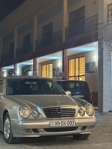 Mercedes E 240 2001, 329,000 km - 2.4 l - Bakı