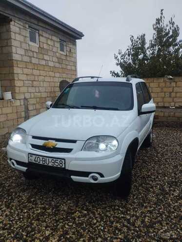 Chevrolet Niva 2014, 110,000 km - 1.7 l - Quba