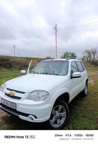 Chevrolet Niva 2014, 110,000 km - 1.7 l - Quba