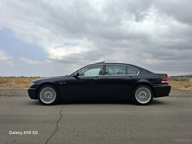 BMW 745 2004, 127,000 km - 4.4 л - Gəncə