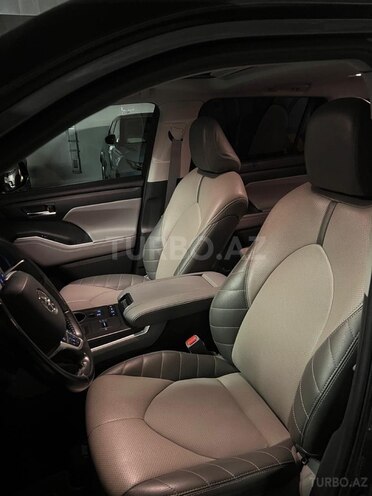 Toyota Highlander 2022, 106,000 km - 2.5 l - Bakı