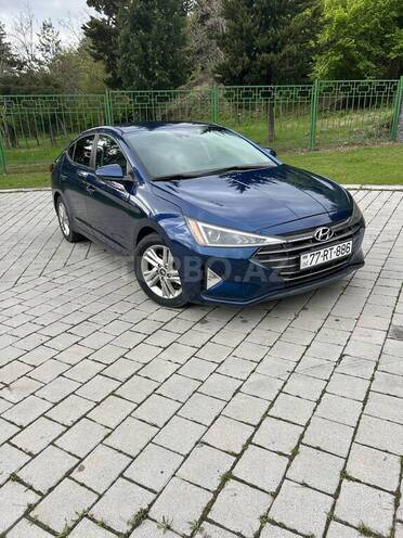 Hyundai Elantra 2019, 115,000 km - 2.0 л - Qax