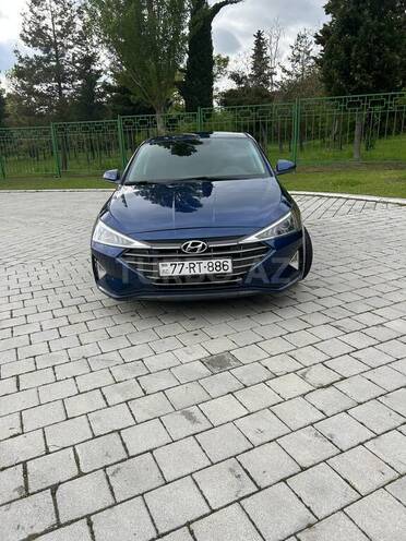 Hyundai Elantra 2019, 115,000 km - 2.0 л - Qax