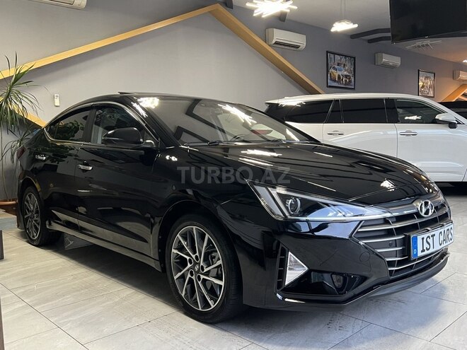Hyundai Elantra 2019, 110,000 km - 2.0 l - Bakı