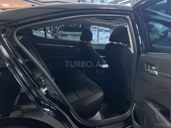 Hyundai Elantra 2019, 110,000 km - 2.0 l - Bakı