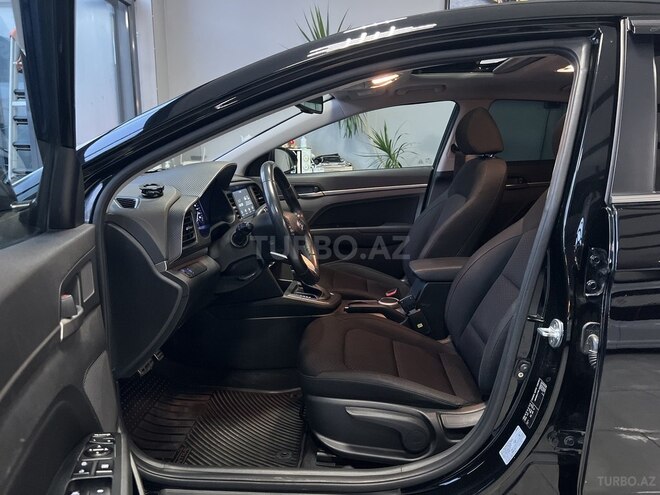 Hyundai Elantra 2019, 110,000 km - 2.0 l - Bakı