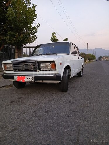 LADA (VAZ) 2107 1999, 74,000 km - 1.6 l - Qax