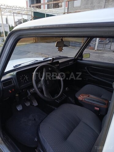 LADA (VAZ) 2107 1999, 74,000 km - 1.6 l - Qax