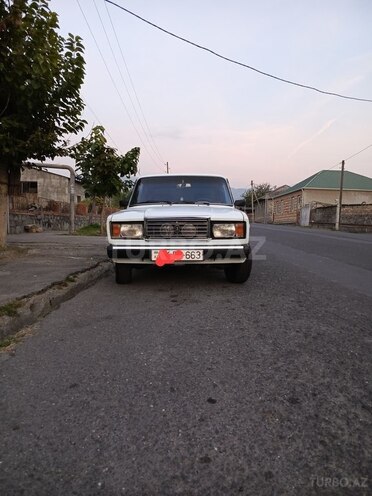 LADA (VAZ) 2107 1999, 74,000 km - 1.6 l - Qax