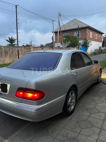 Mercedes E 270 2001, 457,000 km - 2.7 l - Bakı
