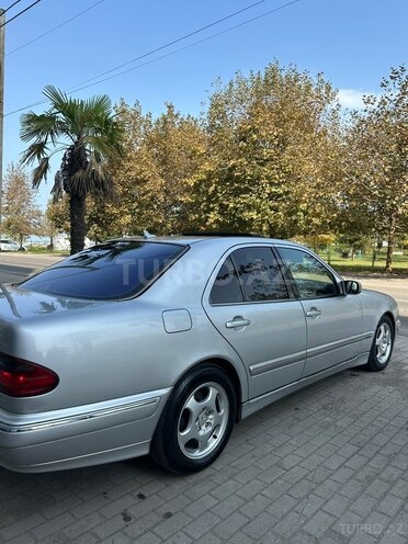 Mercedes E 270 2001, 457,000 km - 2.7 l - Bakı