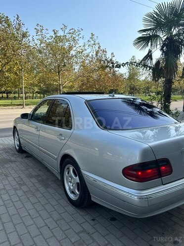 Mercedes E 270 2001, 457,000 km - 2.7 l - Bakı