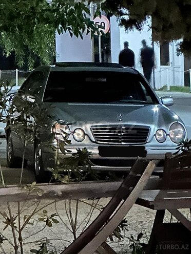 Mercedes E 270 2001, 457,000 km - 2.7 l - Bakı