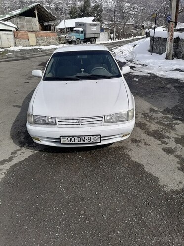 Toyota Corolla 2000, 458,623 km - 1.5 l - Qax