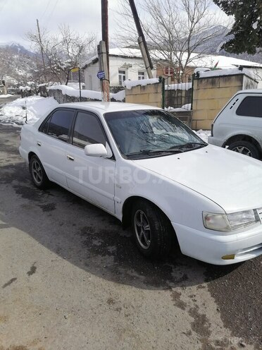 Toyota Corolla 2000, 458,623 km - 1.5 l - Qax