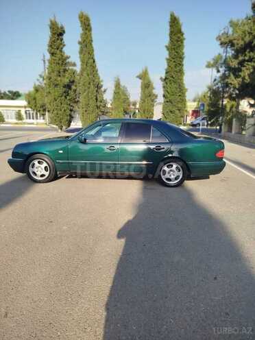Mercedes E 240 1999, 420,437 km - 2.4 l - Zərdab