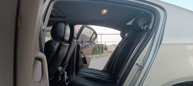 Volkswagen Passat 2005, 278,852 km - 2.0 l - Bakı