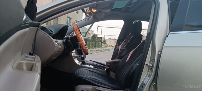 Volkswagen Passat 2005, 278,852 km - 2.0 l - Bakı