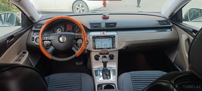 Volkswagen Passat 2005, 278,852 km - 2.0 l - Bakı