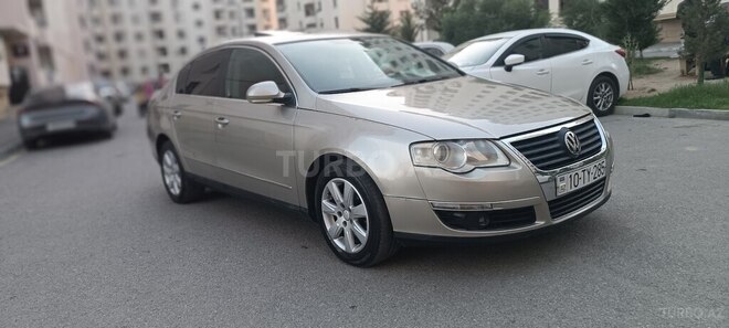 Volkswagen Passat 2005, 278,852 km - 2.0 l - Bakı