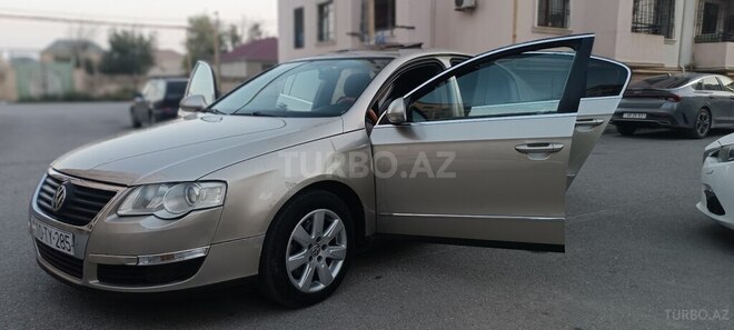 Volkswagen Passat 2005, 278,852 km - 2.0 l - Bakı