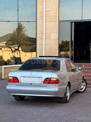 Mercedes E 240 2000, 230,000 km - 2.4 л - İmişli