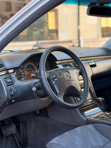 Mercedes E 240 2000, 230,000 km - 2.4 л - İmişli
