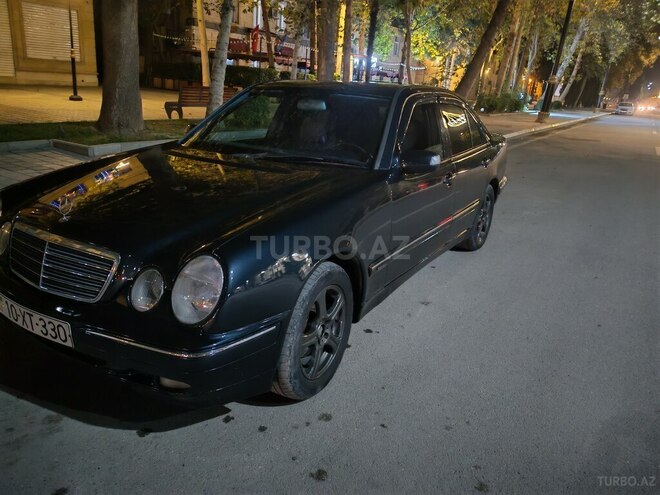Mercedes E 240 2000, 420,000 km - 2.4 l - Yevlax