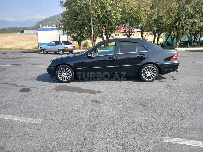 Mercedes C 200 2000, 150,000 km - 2.2 л - Zaqatala