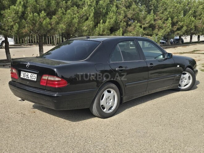 Mercedes E 240 1999, 365,000 km - 2.4 l - Bakı
