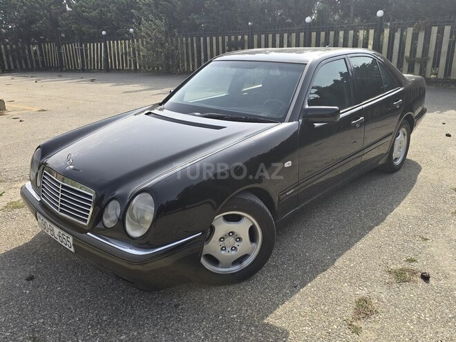 Mercedes E 240 1999, 365,000 km - 2.4 l - Bakı