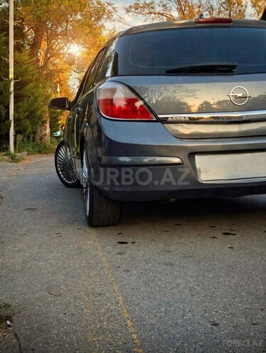 Opel Astra 2006, 325,698 km - 1.4 l - Quba