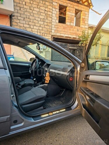 Opel Astra 2006, 325,698 km - 1.4 l - Quba