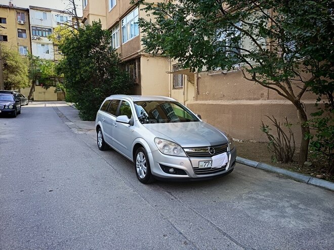 Opel Astra 2010, 348,000 km - 1.3 l - Bakı