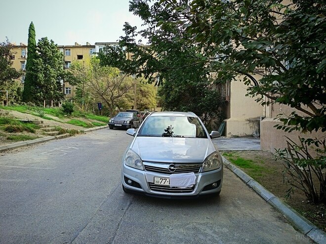Opel Astra 2010, 348,000 km - 1.3 l - Bakı