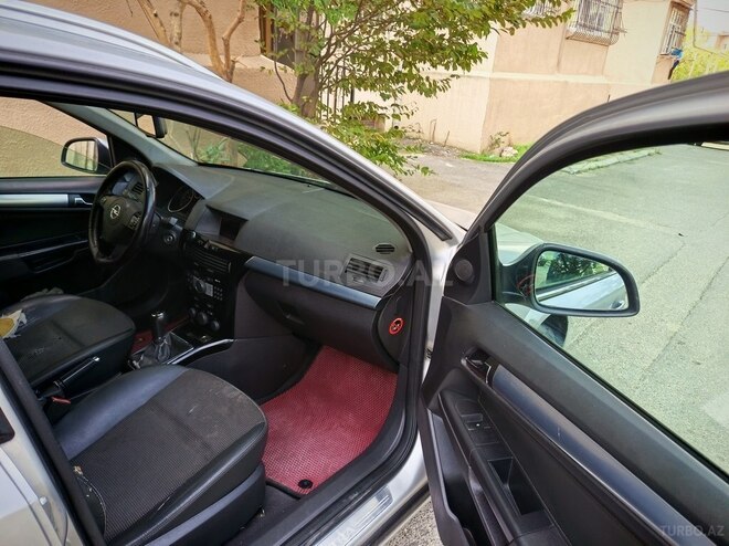 Opel Astra 2010, 348,000 km - 1.3 l - Bakı