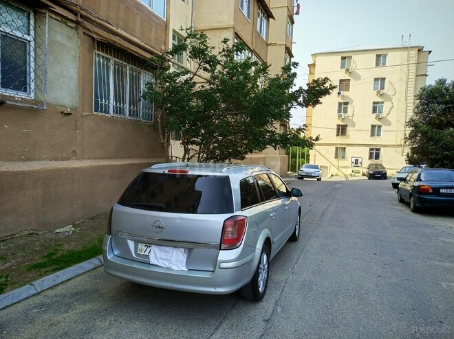 Opel Astra 2010, 348,000 km - 1.3 l - Bakı