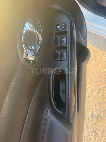 Nissan Latio 2015, 82,000 km - 1.2 л - Bakı