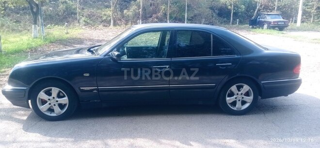 Mercedes E 280 1996, 465,668 km - 2.8 l - Sabirabad