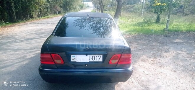 Mercedes E 280 1996, 465,668 km - 2.8 l - Sabirabad