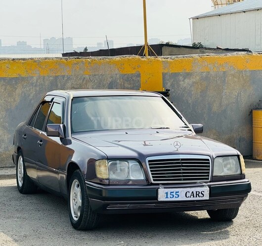Mercedes E 220 1994, 348,752 km - 2.2 l - Bakı