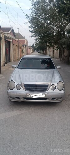 Mercedes E 220 2001, 450,000 km - 2.2 l - Bakı