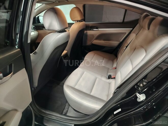Hyundai Elantra 2019, 118,000 km - 2.0 l - Bakı