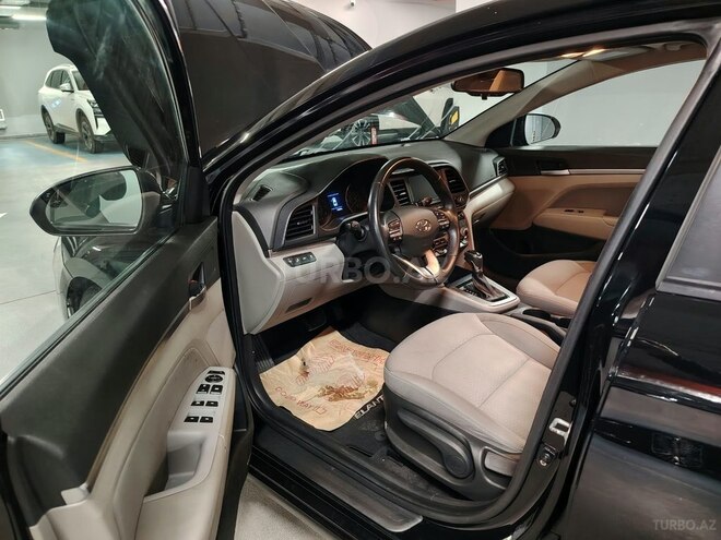 Hyundai Elantra 2019, 118,000 km - 2.0 l - Bakı
