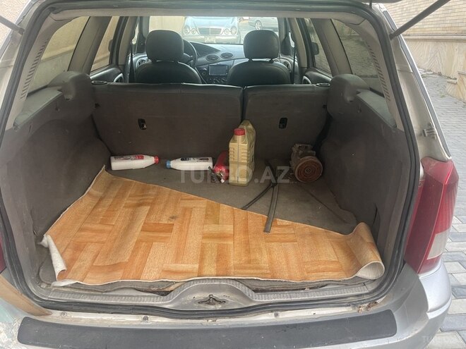 Ford Focus 2001, 290,258 km - 2.0 л - Bakı