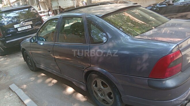 Opel Vectra 1996, 215,417 km - 2.0 l - Bakı