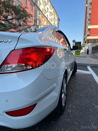 Hyundai Accent 2017, 72,000 km - 1.4 л - Bakı