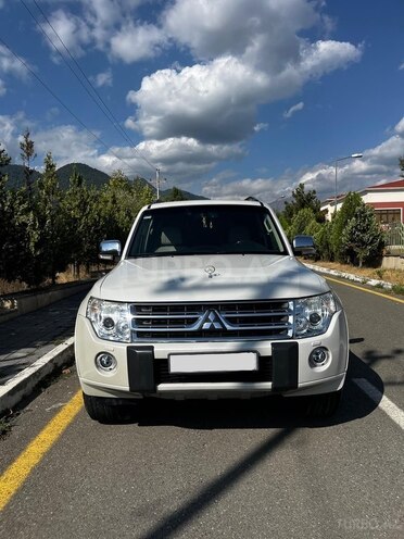 Mitsubishi Pajero 2010, 190,000 km - 3.5 л - Qəbələ