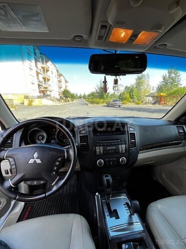 Mitsubishi Pajero 2010, 190,000 km - 3.5 л - Qəbələ